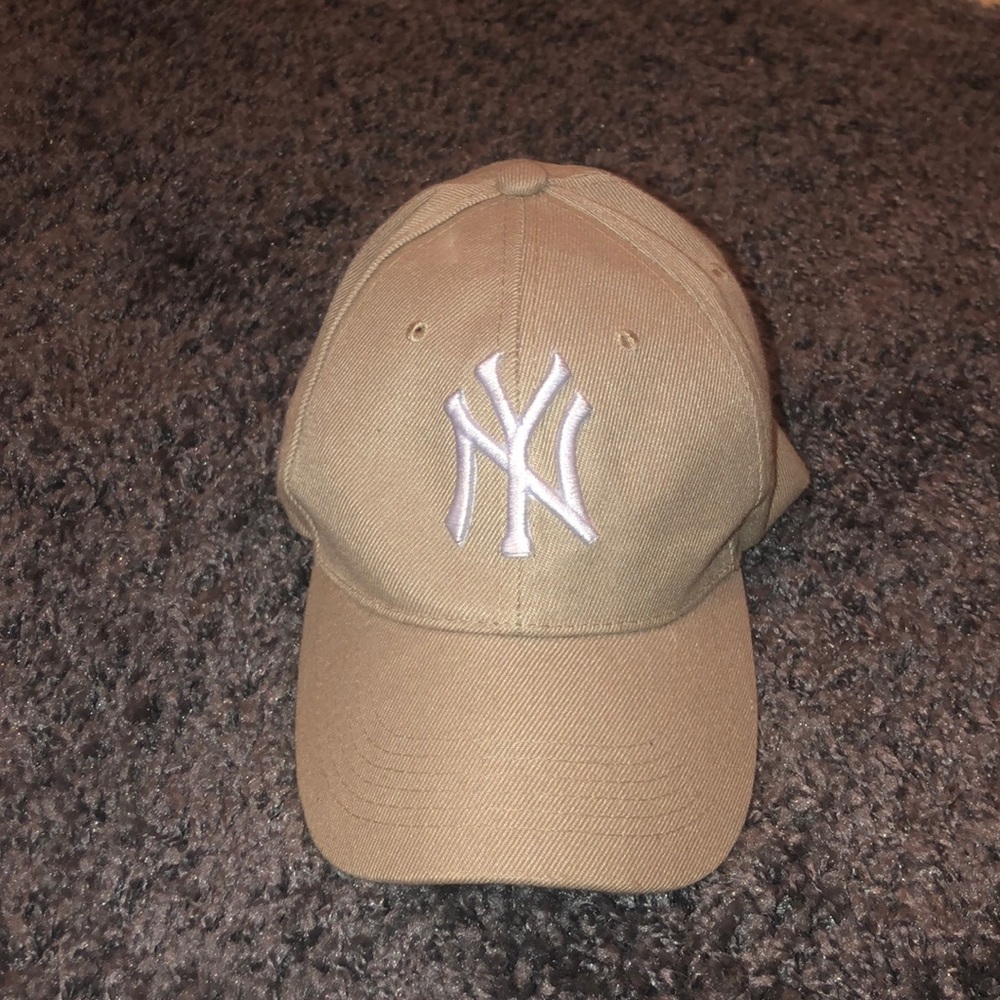 Yankees hat